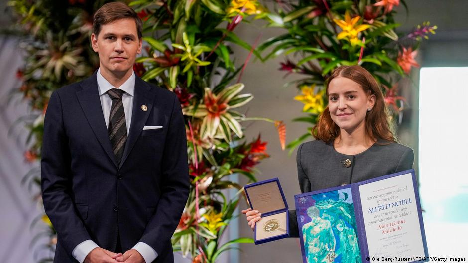 El Comité Noruego del Nobel insta a Maduro a dimitir – DW – 10/12/2025