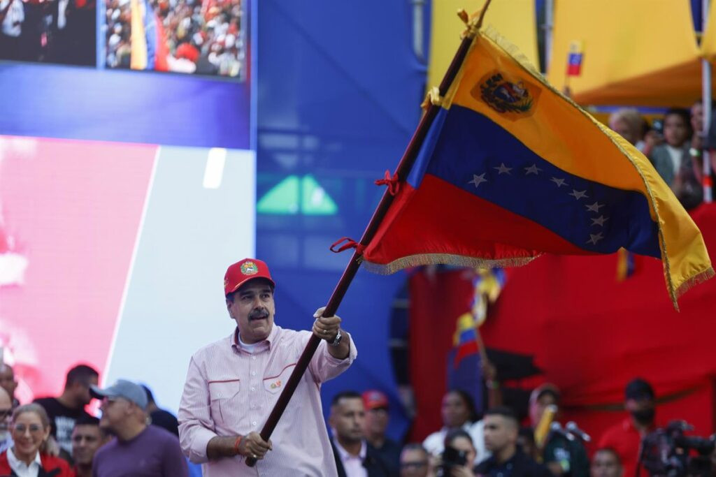 El Ejército venezolano está "más preparado que nunca", dice Maduro tras "27 semanas amenazado por Goliath"