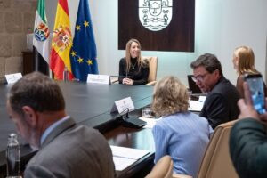 El PP subraya que los extremeños han pedido un gobierno de la derecha presidido por Guardiola y emplaza a Vox a pactar | europapress.es