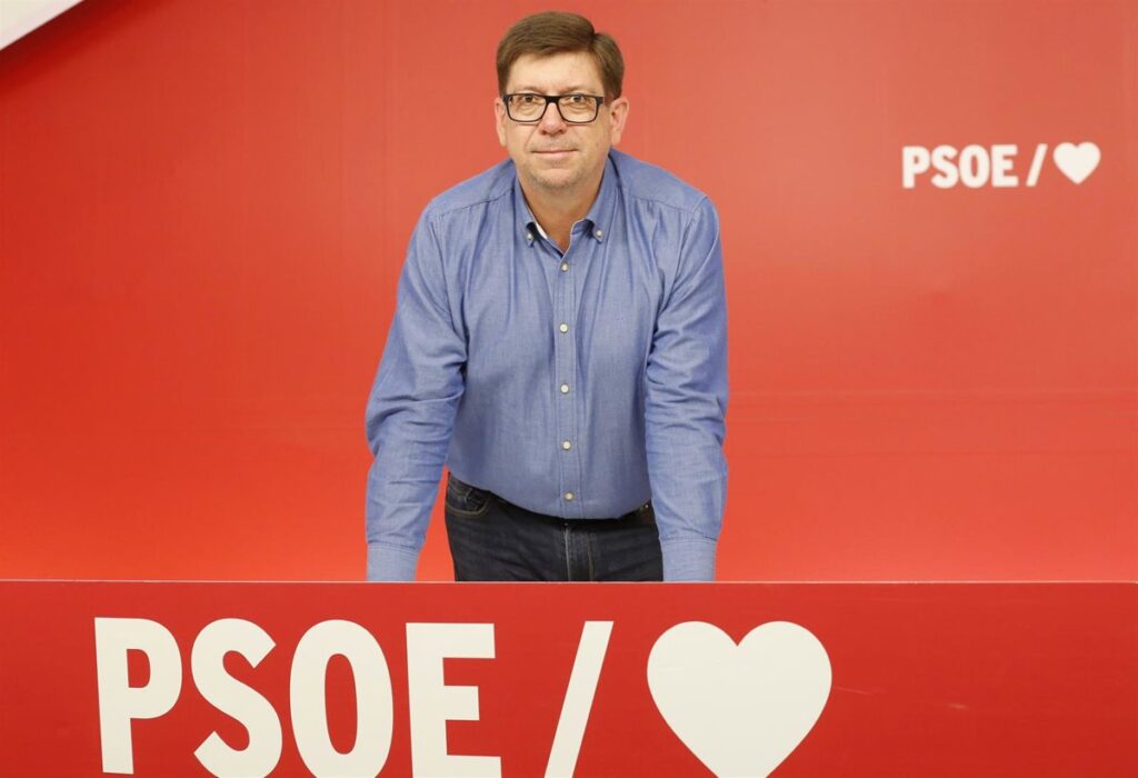 El PSOE admite que no estuvo "a la altura" al no "arropar" a las denunciantes de Salazar