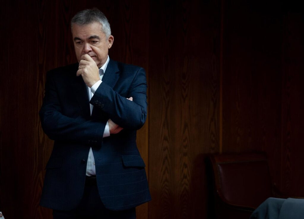 El PSOE considera que la intervención de Cerdán en el Senado evidencia que está fuera de la disciplina de partido