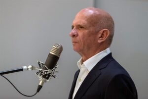 «El Pollo» Carvajal canta desde prisión en EEUU: Acusa a Maduro de guerra contra Trump