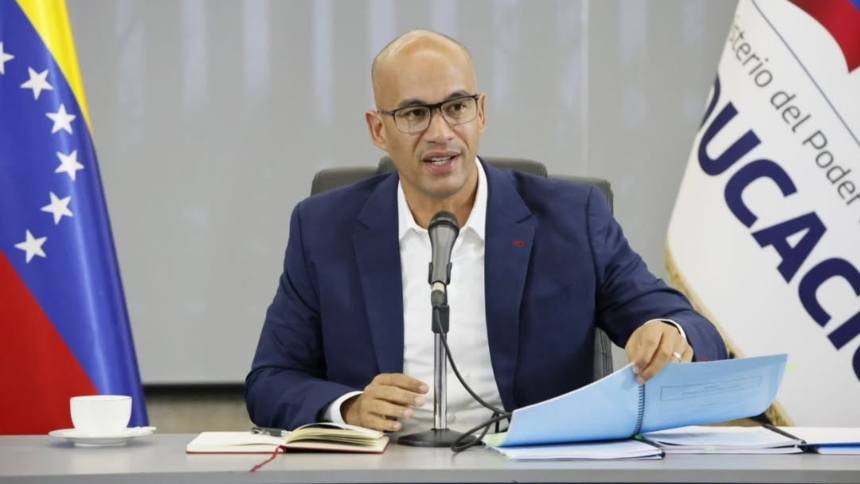El anuncio del ministro de Educación que empezará a implementarse en los colegios