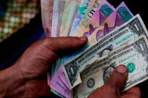 El bolívar cerró 2025 con devaluación de 82,7% y mayor brecha frente al dólar paralelo