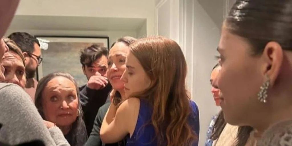 El caluroso abrazo de María Corina Machado con su hija en Oslo tras casi dos años sin verse