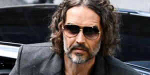 El comediante Russell Brand se enfrenta a dos acusaciones más por violación y agresión sexual