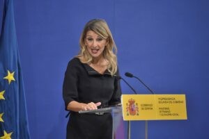 El comité de expertos del SMI aconseja a Trabajo subir el SMI 37 o 56 euros al mes | europapress.es