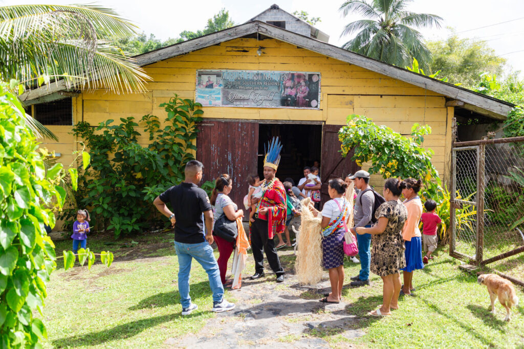 El discreto refugio de los warao venezolanos en los bosques de Trinidad ante las tensiones - AlbertoNews