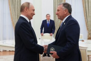 El enviado especial Steve Witkoff viaja este lunes a Moscú para reunirse con Vladimir Putin | elmundo.es