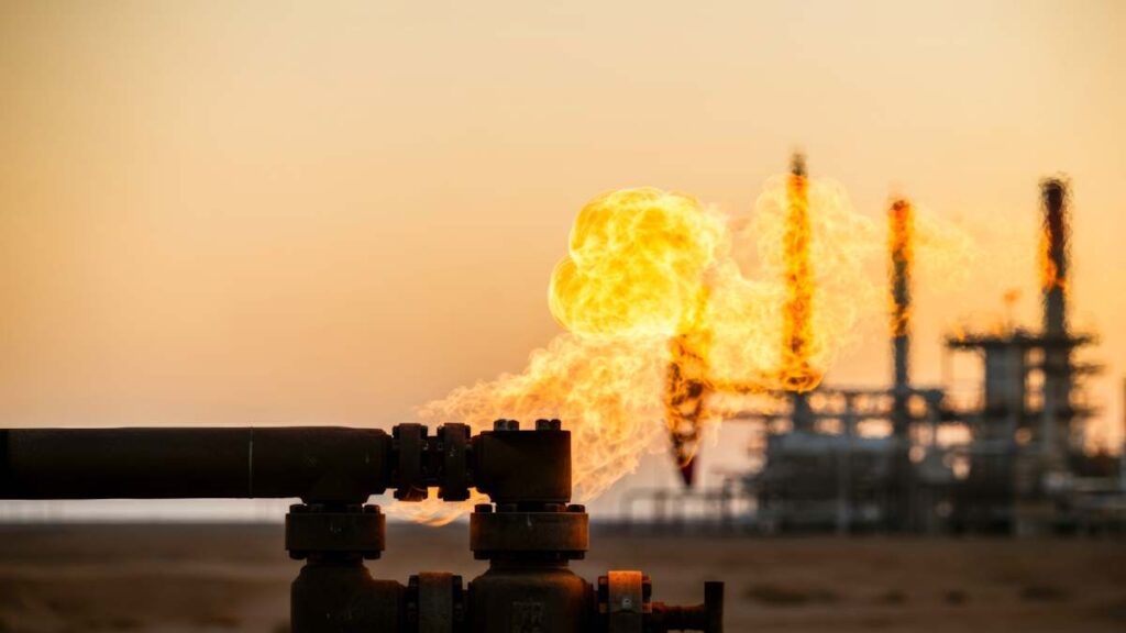 El gran agujero del petróleo (y del gas) llega a 2026 con caídas que pueden llevar al crudo a mínimos no vistos en cinco años