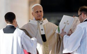 El papa León XIV envió tres camiones con ayuda humanitaria a Ucrania