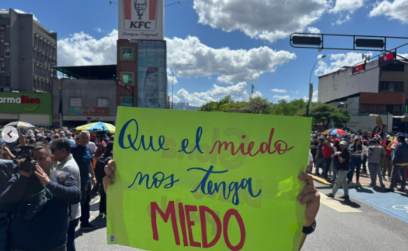 El signo en la noche: una lectura moral y política desde la fe vivida en la historia