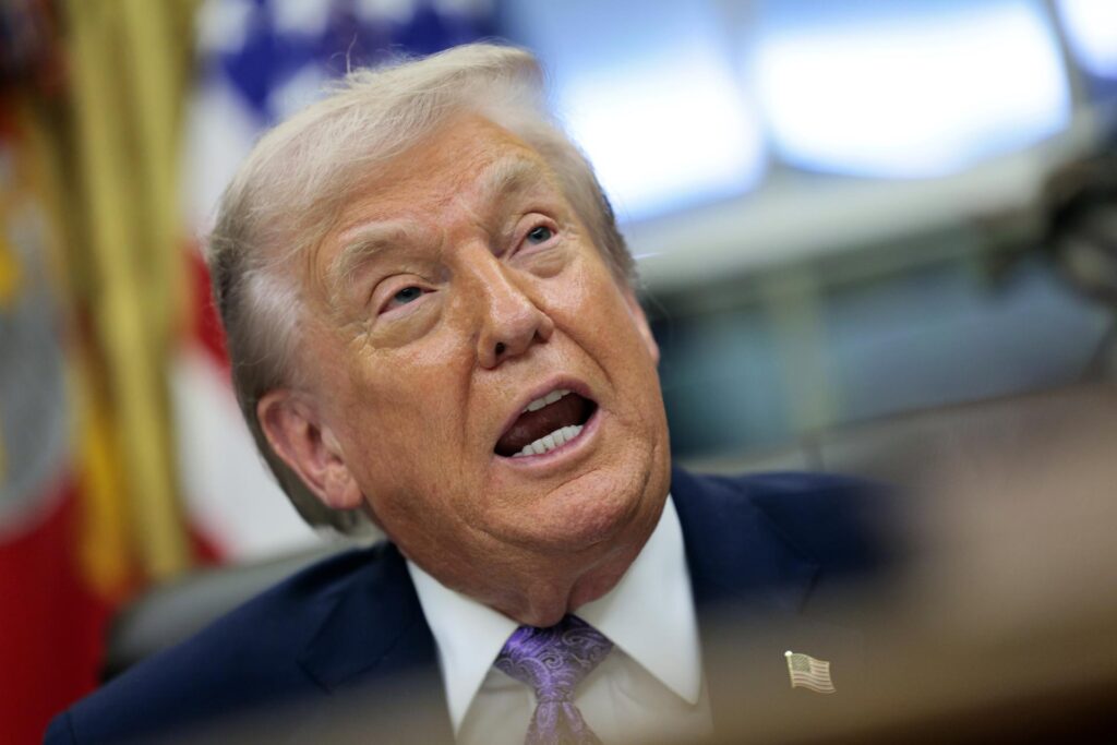 El sospechoso del tiroteo en una universidad de EE.UU. no está detenido, rectifica Trump - AlbertoNews