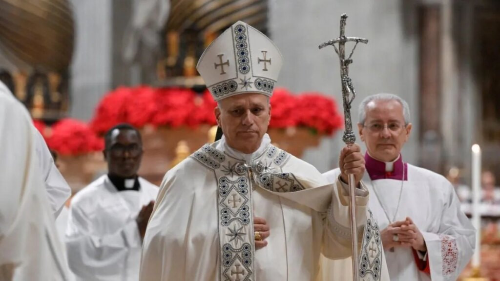 En la misa de fin de año, el papa León XIV recordó a Francisco, se lamentó por las guerras y pidió por la paz