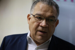 Esposa de Enrique Márquez recuerda que no puede haber «Navidad plena» en un país con presos políticos