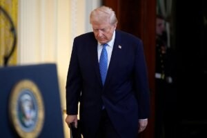 Estados Unidos prepara nuevas sanciones contra Rusia si Putin rechaza el acuerdo de paz, según informa Bloomberg News | elmundo.es