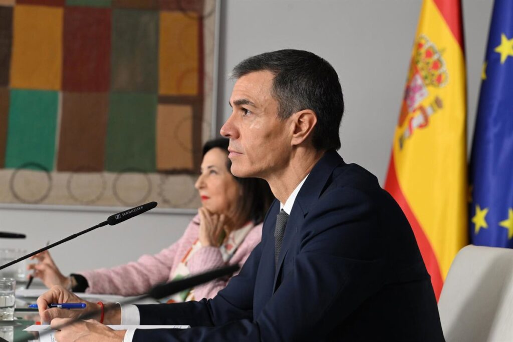 "Este Gobierno ha mejorado tu vida mes a mes. España crece como nunca"