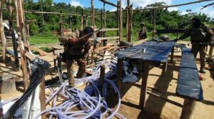 FANB desmantela campamento logístico de minería ilegal