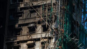 FUEGO EN UN RASCACIELOS | Ascienden a 151 los muertos por el gran incendio de Hong Kong | elperiodico.com