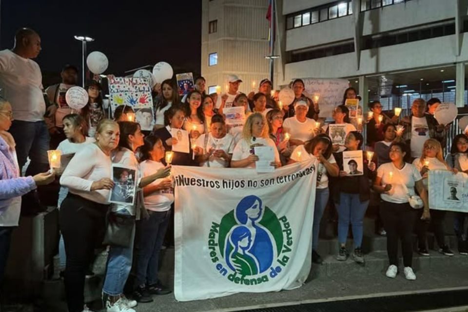 Familiares informan sobre excarcelación de 71 personas