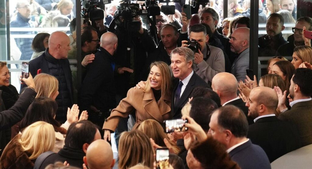 Feijóo y 'barones' del PP advierten del "trasvase" de voto del PSOE a Vox