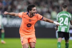 Ferran amarga al Betis y afianza al líder Barça | europapress.es