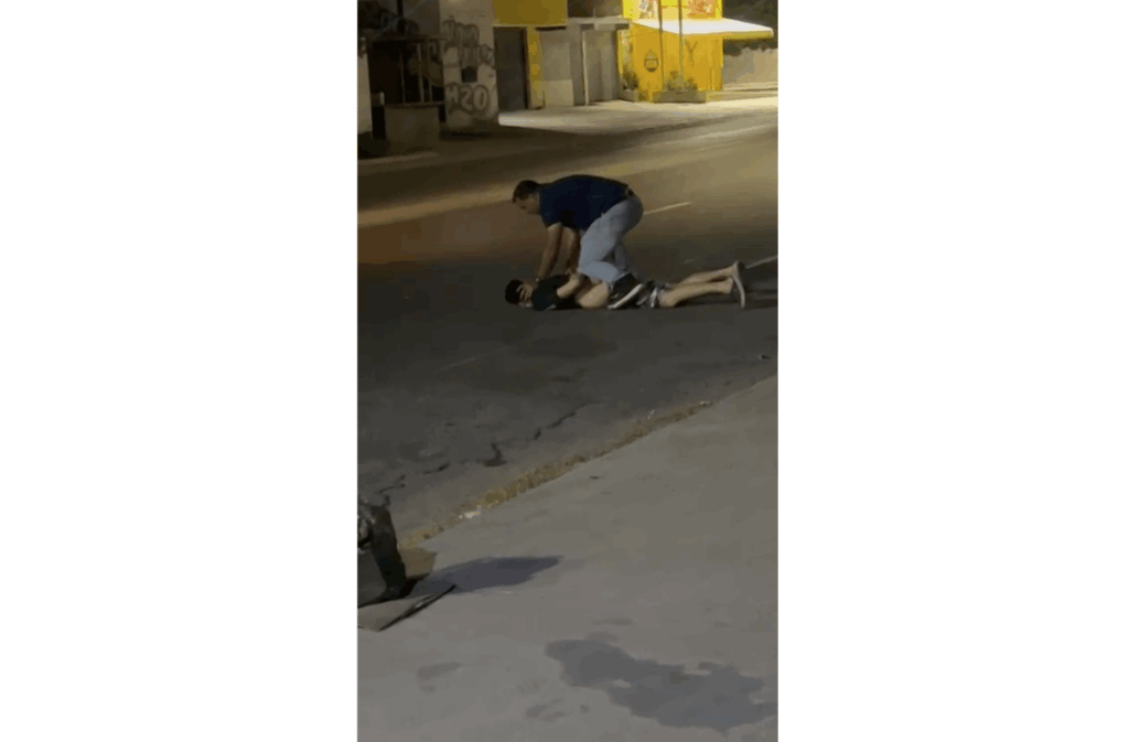 Funcionario golpeó en la cabeza y amenazó de muerte a un joven en Cumaná