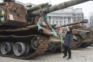 GUERRA RUSIA-UCRANIA | Ucrania vive su cuarta Navidad en guerra bajo ataques rusos y con escasas esperanzas de paz | elperiodico.com