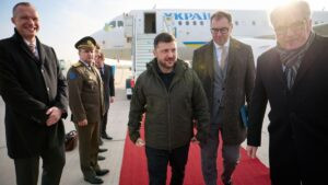 GUERRA RUSIA-UCRANIA | Zelenski califica de «muy importante» la reunión que mantendrá el domingo con Trump para intentar pactar el plan de paz para Ucrania | elperiodico.com