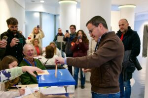 Gallardo llama a «votar con ganas y con fuerza» este 21D para «reforzar el sistema democrático» | europapress.es