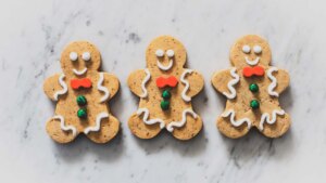 Galletas de jengibre saludables, una receta con la que triunfar en Navidad por menos de 3 euros la ración