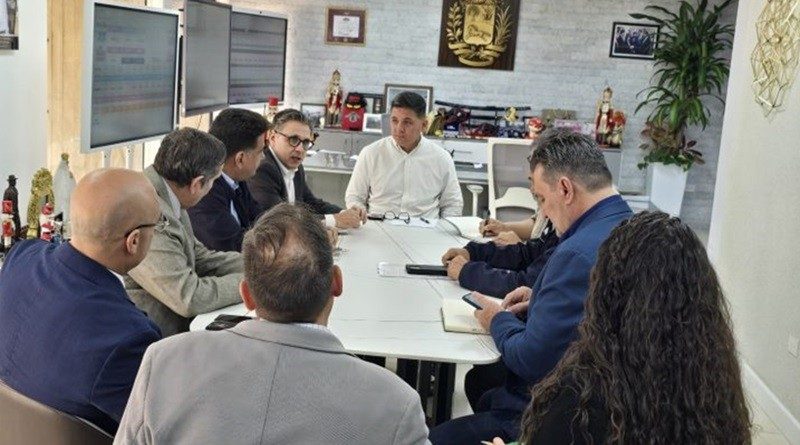Gobierno busca estabilizar servicio eléctrico con sector privado