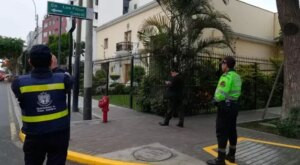 Gobierno de Perú aumenta seguridad en embajada de México
