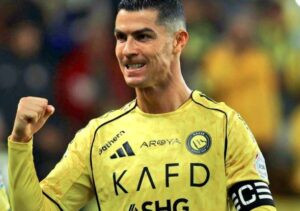 Gol insólito de Cristiano Ronaldo lo mantiene firme en la carrera hacia su histórico récord (VIDEO)