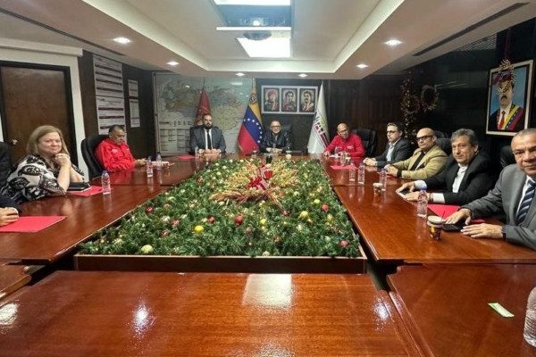 Gremios privados plantean aplicación de monotributo para la economía informal