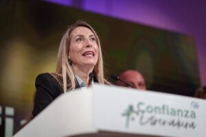 Guardiola apunta a un gobierno del PP en solitario y pide a Vox plantearse la abstención para su investidura | europapress.es