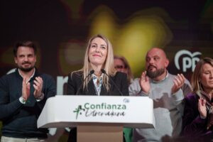 Guardiola contacta con el candidato de Vox de cara a la investidura y aboga por «pensar solo en Extremadura» | europapress.es