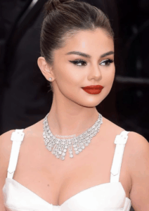 Guía definitiva para lucir unos labios rojo perfecto en Navidad