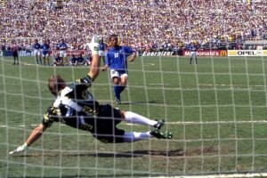 Henry Kissinger, el predicador del fútbol en Estados Unidos: de sus enredos con la FIFA a la llamada de Clinton antes de jugar con Brasil | elmundo.es