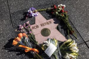 Hijo de Rob Reiner comparece por primera vez en tribunal de EE.UU. tras asesinatos