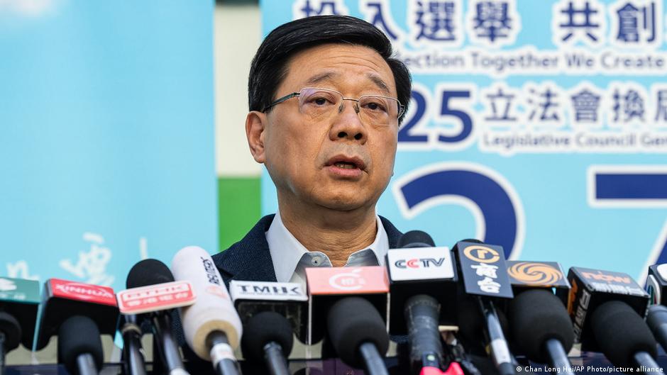 Hong Kong desarrolla sus elecciones legislativas – DW – 07/12/2025