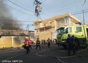 Incendio consume el 80% de un comercio asiático en Ciudad Bolívar – Diario El Luchador