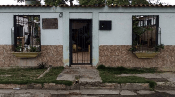 Investigan la muerte de una madre y su hijo en una posada