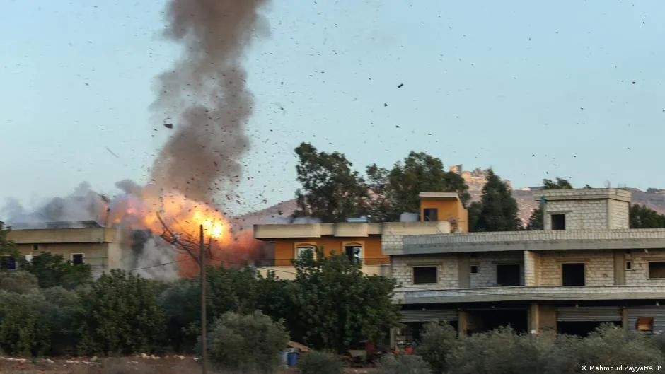 Israel bombardea objetivos de Hezbolá en el sur del Líbano – DW – 09/12/2025
