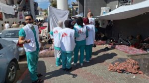 Israel prohibió operar en Gaza a más de 25 ONG, incluida Médicos Sin Fronteras