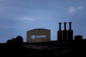 La Administración Trump busca reactivar la industria petrolera en una Venezuela post-Maduro, según Politico