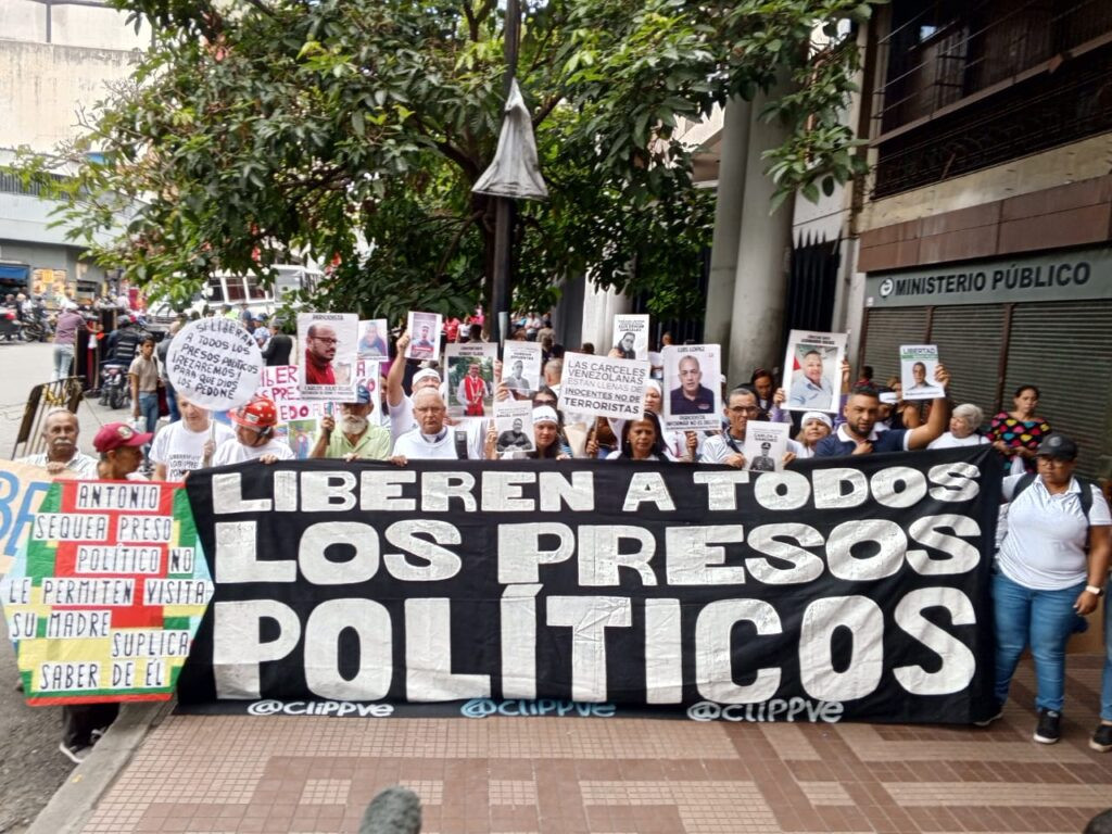 La perversa fábrica venezolana de presos políticos