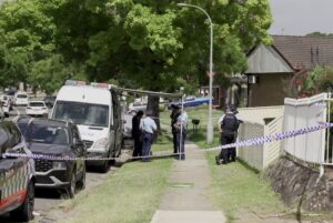 La policía halló explosivos improvisados y dos banderas de ISIS en un auto ligado a uno de los terroristas de Bondi Beach – AlbertoNews