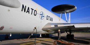 Los aviones Awacs evidencian el divorcio militar entre EE.UU. y la UE