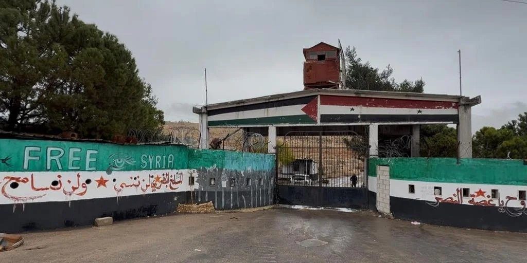 Los presos de la infame cárcel de Sednaya reclaman que Assad sea juzgado en Siria